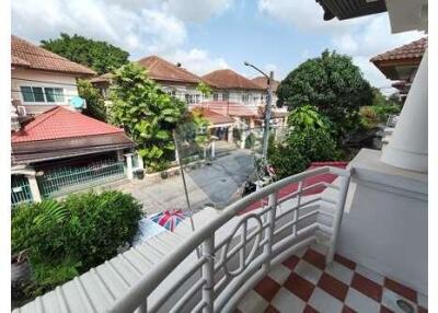 2-Storey Detached House with Garden - Punnawithi BTS - Sukhumvit 101