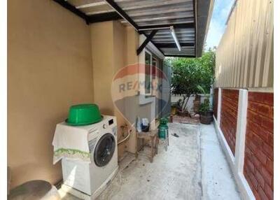 2-Storey Detached House with Garden - Punnawithi BTS - Sukhumvit 101