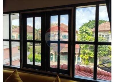 2-Storey Detached House with Garden - Punnawithi BTS - Sukhumvit 101