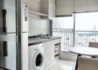 1 Bed 1 Bath 35 SQ.M Rhythm Sathorn - Narathiwas