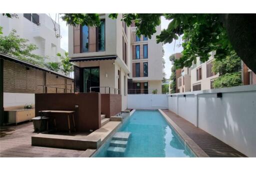 For Sale: Baan Lux Sathon 3-Bedroom Condominium with Private Swimming Pool