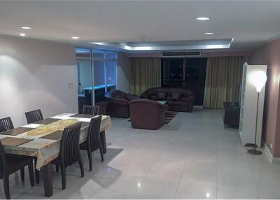 3 bed pet friendly for sale with tenant BTS Ekkamai Sukhumvit 63