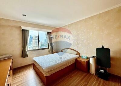 Luxurious 3BR Condo in Sukhumvit 39