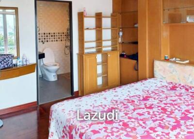 2 Bed 1 Bath 60 SQ.M Ari Samphan Place