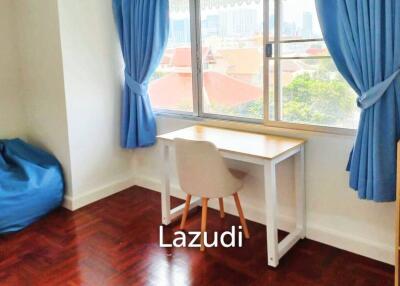 2 Bed 1 Bath 60 SQ.M Ari Samphan Place