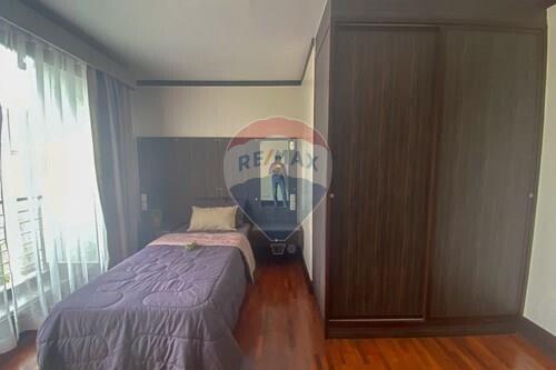 4 bed for rent BTS Phrompong Thonglor pet friendly