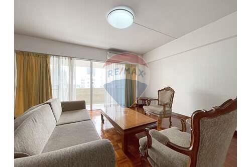 Newly Renovated 3 Bedrooms, Pet friendly for rent in Thonglor.