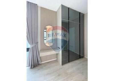 420 Sqm. Townhouse listed for ฿ 270,000./Month