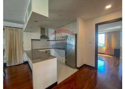 2 bed for rent pet friendly BTS Phrompong  Asoke