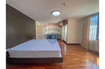 2 bed for rent pet friendly BTS Phrompong  Asoke