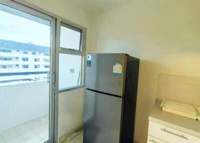 Studio 1 Bath 30 SQ.M Condo One Thonglor