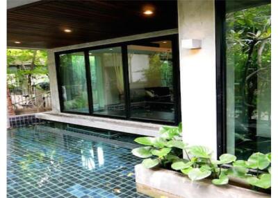 Pool Villa 3 Bedrooms For Rent Near BTS Thonglor