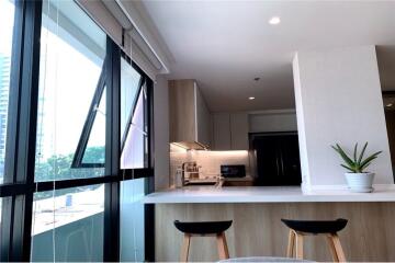 LIVE WORK ASIA / Studio Room / Soi Sukhumvit 26