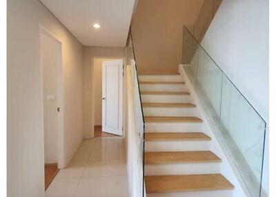 Luxury 4-bedroom duplex in prime Asoke location.