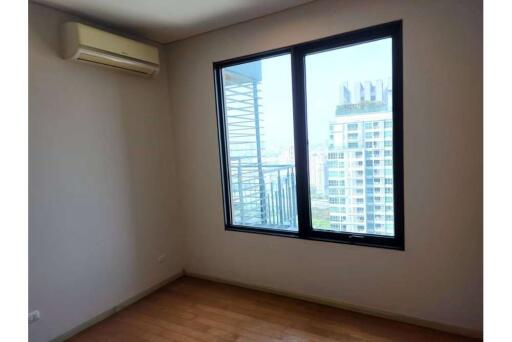 304 Sqm., 4 Beds, 4 Baths Condo listed for ฿ 190,000./Month