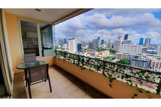 164 Sqm., 3 Beds, 3 Baths Condo listed for ฿ 85,000./Month