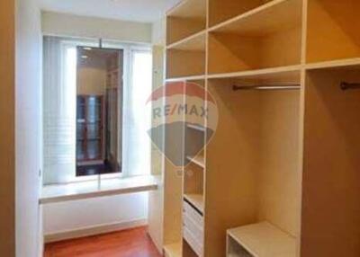 164 Sqm., 3 Beds, 3 Baths Condo listed for ฿ 85,000./Month