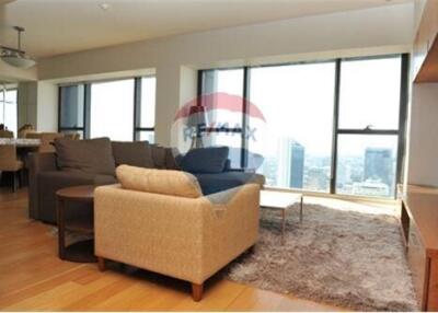 For Sale Special Price The Met 3+1 Beds,High floor close to BTS Sathon