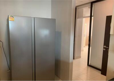 2 Bedrooms for rent near BTS Promp Pong