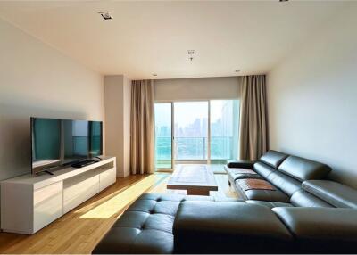 For Rent  2 Beds Condo Lake View at Millennium Residence - Prime Sukhumvit Location