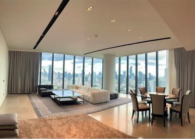 For Rent: Luxurious Banyan Tree Residence Condo on the Bangkok River