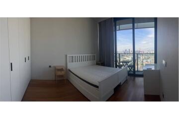 For Rent: Luxurious Banyan Tree Residence Condo on the Bangkok River