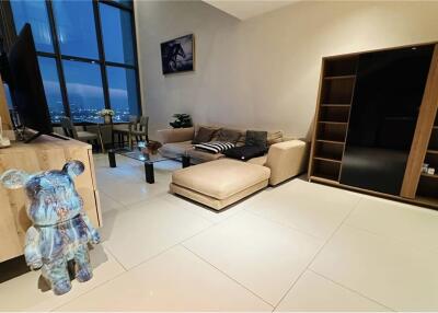 For Rent: Beautiful Duplex in Sukhumvit 24