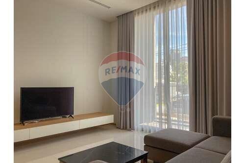 2 bed for rent BTS Phrompong Rama 4