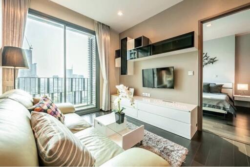 Elegant Condo in Central Bangkok - 54 sq.m