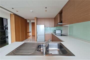 For Sale with Tenant: Best Price Duplex 2 Bedrooms high floor at The Emporio Place