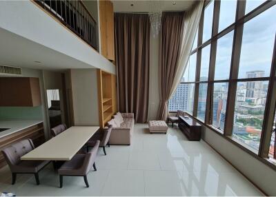 For Sale with Tenant: Best Price Duplex 2 Bedrooms high floor at The Emporio Place