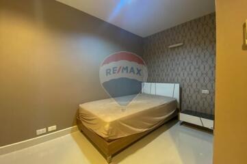 2 bed for rent BTS Thonglor BTS Phrompong water ford