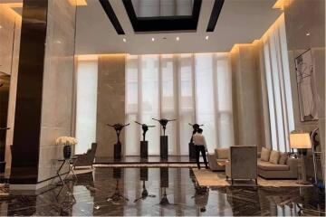 For Rent : 2 Bed, Condo on the 36th Floor of The Esse Asoke - Stunning City Views, Prime Sukhumvit Location