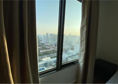 For Rent High Floor 2 Beds Condo at Villa Asoke