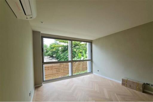 For Sale: Spacious 3-Bedroom Duplex in S47 Sukhumvit, Low Rise Building, New Unit