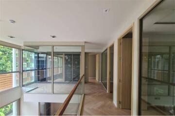 For Sale: Spacious 3-Bedroom Duplex in S47 Sukhumvit, Low Rise Building, New Unit