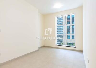 Spacious Layout  High ROI  Vacant  High Floor