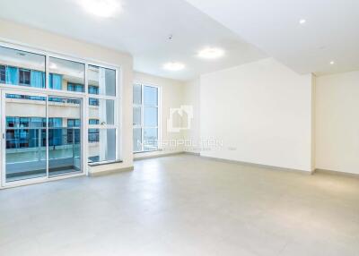 Spacious Layout  High ROI  Vacant  High Floor