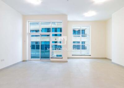 Spacious Layout  High ROI  Vacant  High Floor