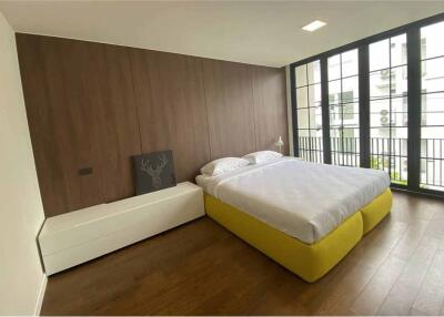 For Sale 4 Bedrooms in Quarter 31, Sukhumvit 31