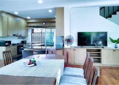 Lakeside Living at Windmill Park, Bangna km 10 - Spacious 4BR Home for Rent