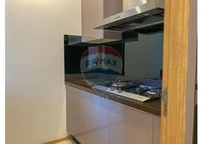 3 bed for rent BTS Phrompong Rama 4