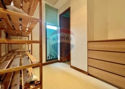 "Luxurious 2-Bed with PRIVATE SWIMIMG POOL in Sukhumvit 39