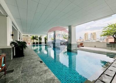 "Luxurious 2-Bed with PRIVATE SWIMIMG POOL in Sukhumvit 39