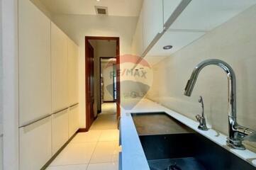 "Luxurious 2-Bed with PRIVATE SWIMIMG POOL in Sukhumvit 39