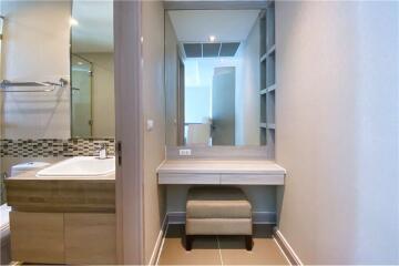 For Rent Apartment High Rise Building 2 Bedrooms with balcony in Sukhumvit 39