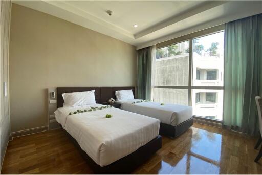 For Rent Apartment High Rise Building 2 Bedrooms with balcony in Sukhumvit 39