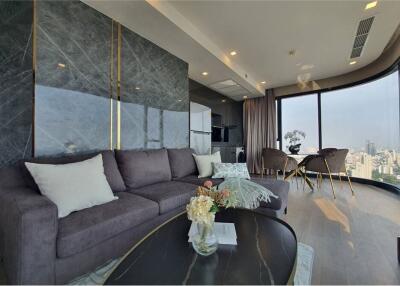 For Rent : 2Beds Condo  - High Floor with City Views Just few step to BTS Asoke