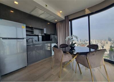 For Rent : 2Beds Condo  - High Floor with City Views Just few step to BTS Asoke