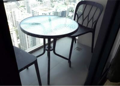 For Rent: Luxurious 2-Bed, 2-Bath on 50 floor Condo at Sukhumvit 21